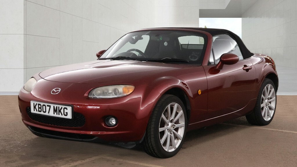 Mazda MX-5 2.0 Sport Red