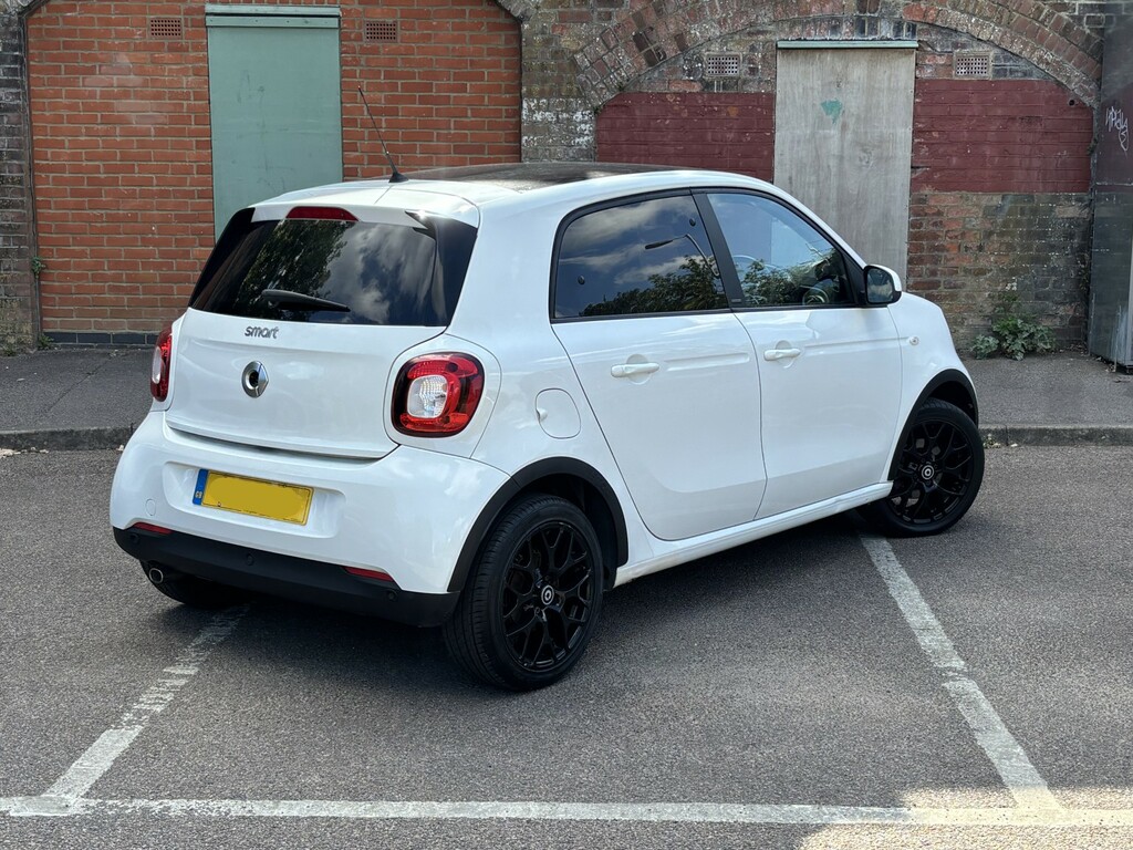 Smart Forfour Hatchback 1.0 Edition White 2016 White #3
