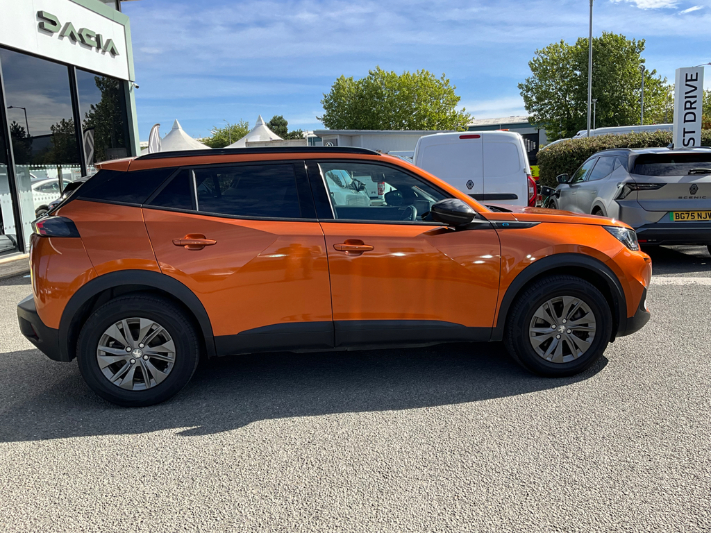 Peugeot e-2008 50Kwh Active Premium Plus Suv  #3