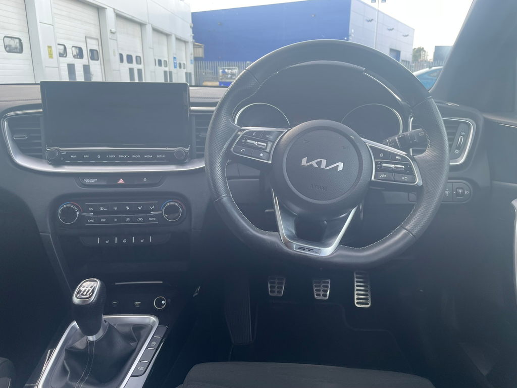 Kia Ceed 1.5 T Gdi Gt Line S Hatchback Dct Grey #19