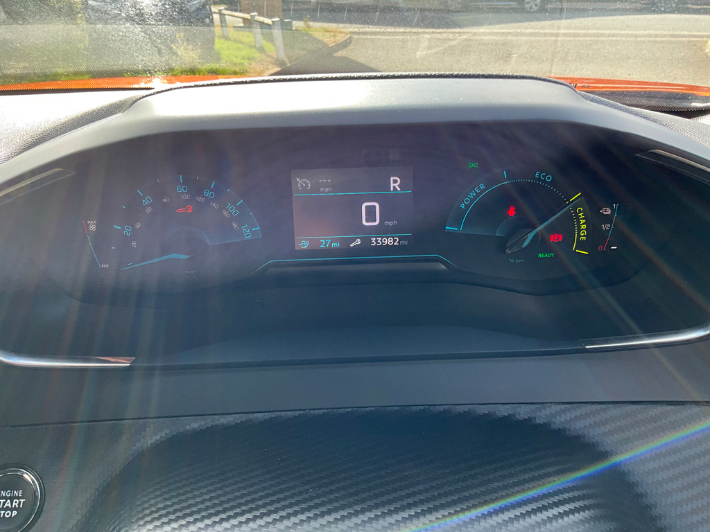 Peugeot e-2008 100Kw Active Premium 50Kwh Orange #20