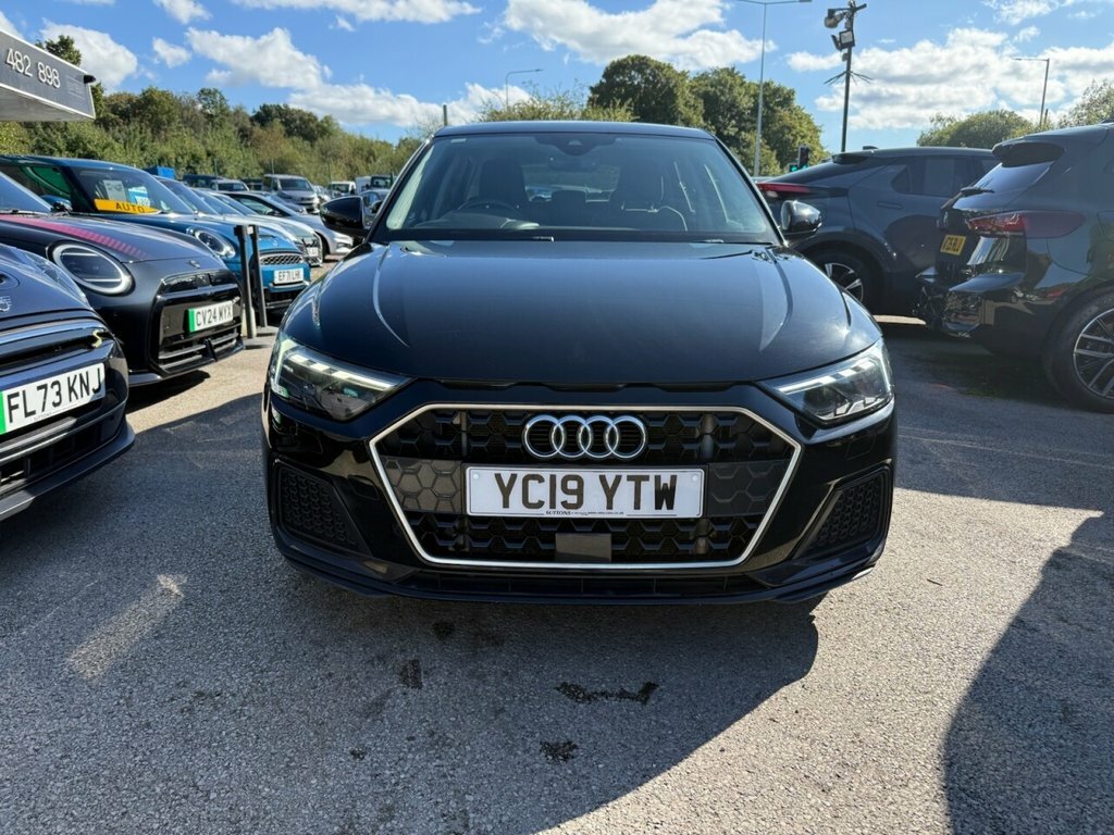 Audi A1 1L Sport YC19YTW Black #6
