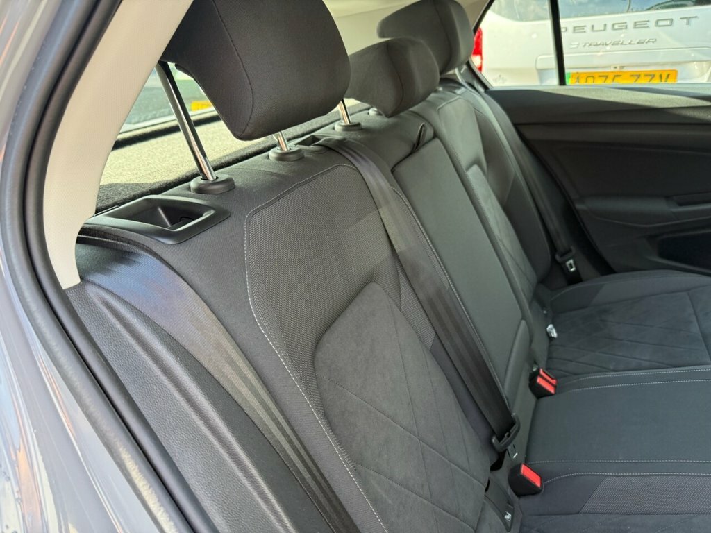 Volkswagen Golf 1.5 Tsi Life Grey #14