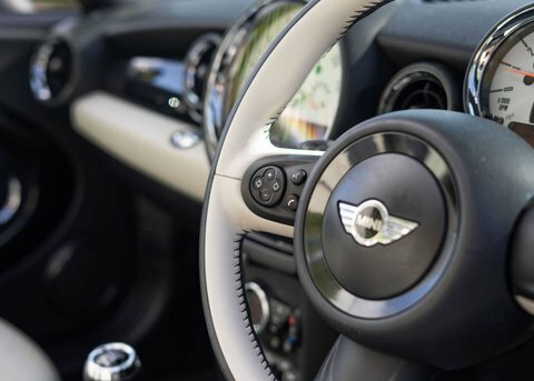 Mini Convertible 1.6 Cooper Convertible Steptronic Euro White #25