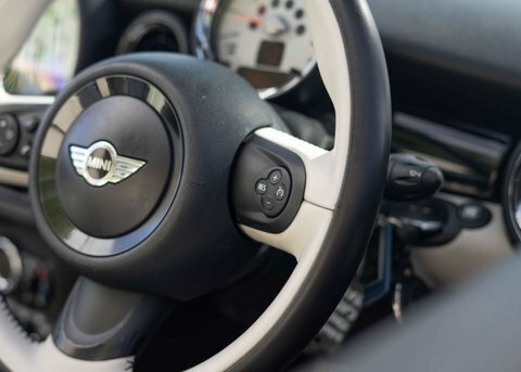 Mini Convertible 1.6 Cooper Convertible Steptronic Euro White #26