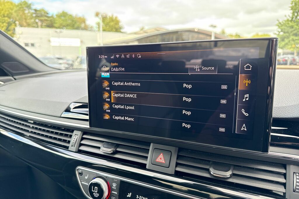Audi A4 40 Tfsi 204 Black Edition S Tronic Blue #34