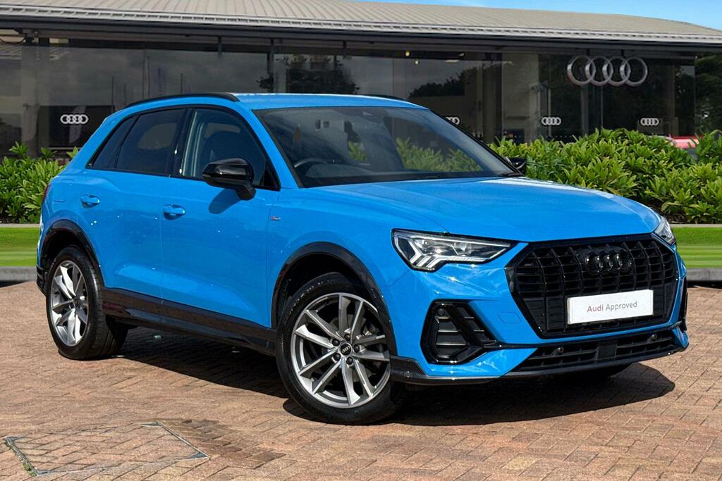 Audi Q3 Black Edition 35 Tdi 150 Ps S Tronic Blue