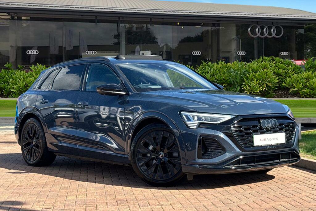 Audi Q8 e tron Black Edition 55 E-tron Quattro 300,00 Kw Blue
