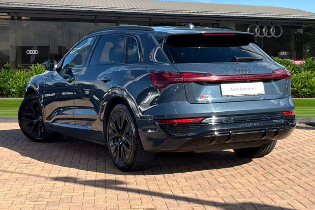Audi Q8 e tron Black Edition 55 E-tron Quattro 300,00 Kw Blue #2
