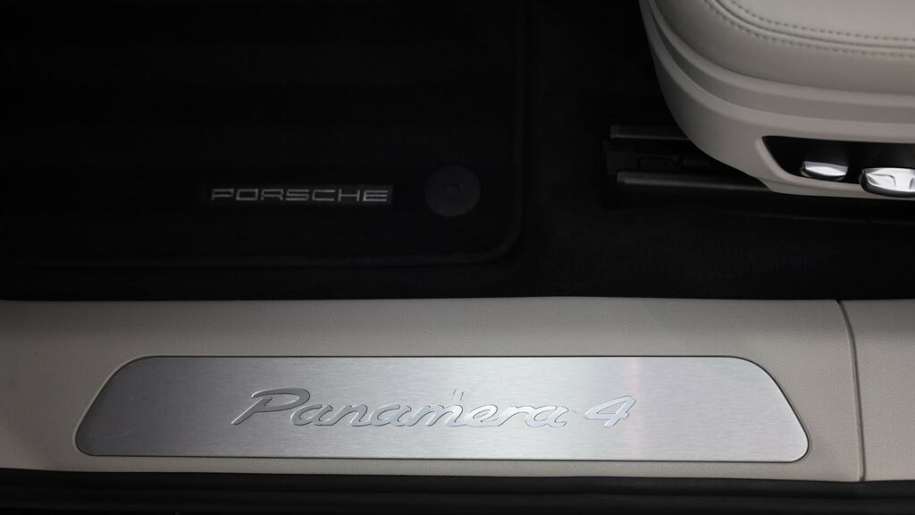 Porsche Panamera 2.9 L 4 E-hybrid 4Wd  #27