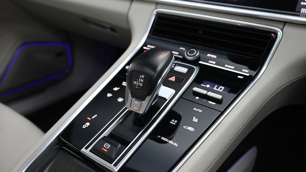 Porsche Panamera 2.9 L 4 E-hybrid 4Wd  #22