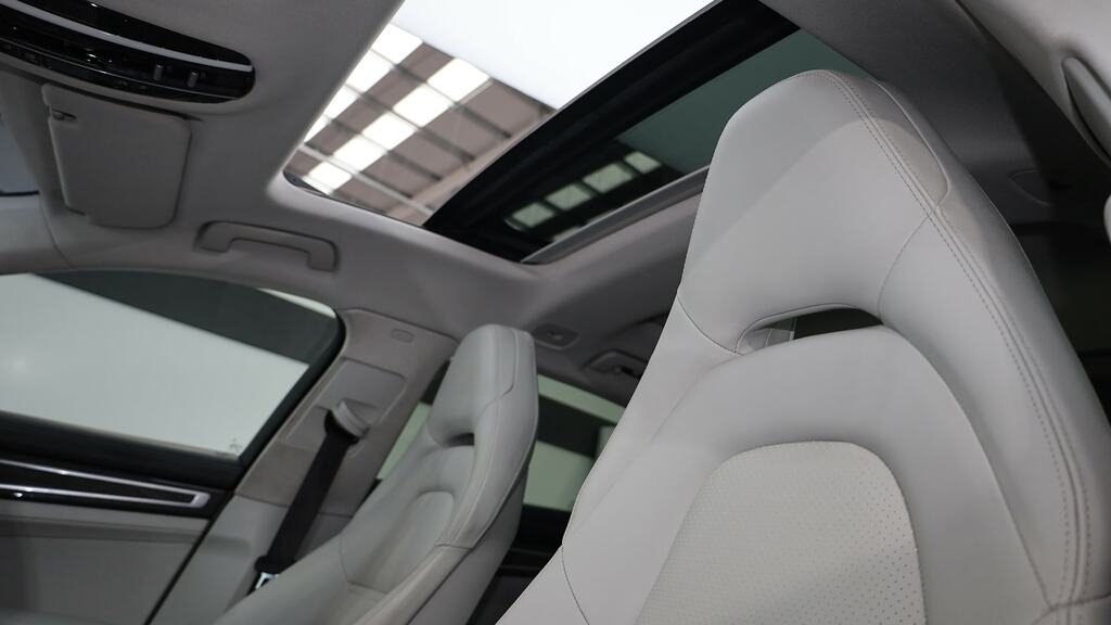 Porsche Panamera 2.9 L 4 E-hybrid 4Wd  #28