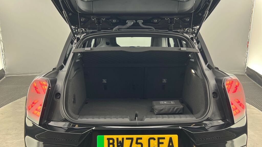 Mini Aceman 160Kw Se Sport 54Kwh 2025 White #13