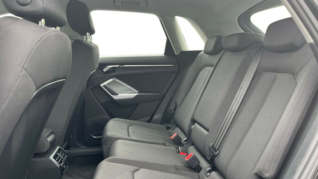 Audi Q3 35 Tdi Sport S Tronic Comfortsound Pack Black #4