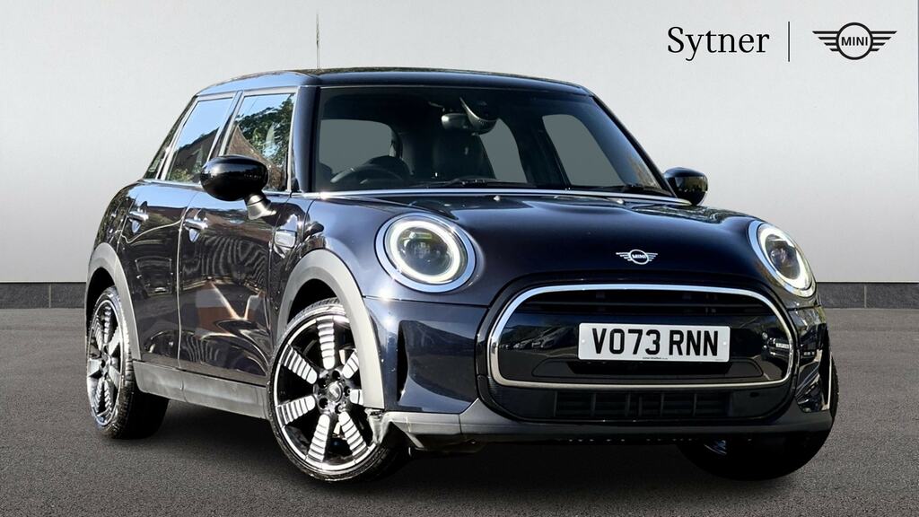 Mini Hatch 1.5 Cooper Exclusive Premium Black