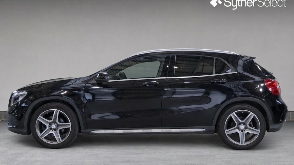 Mercedes-Benz GLA Class Gla 220D 4Matic Amg Line Prem Plus Black #6