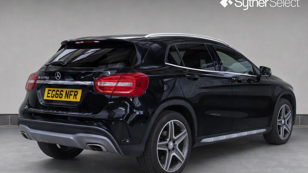 Mercedes-Benz GLA Class Gla 220D 4Matic Amg Line Prem Plus Black #4
