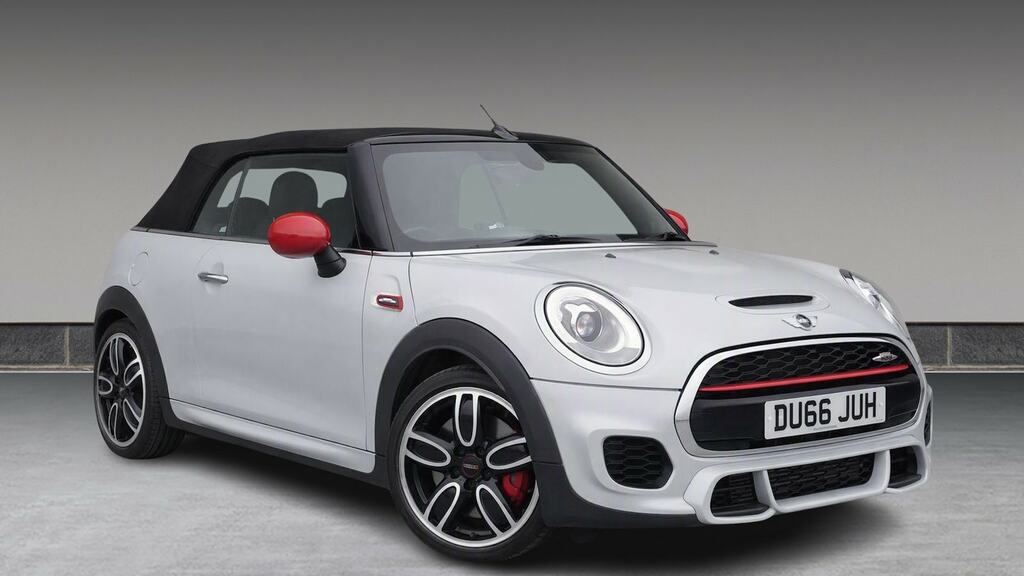 Mini Convertible 2.0 John Cooper Works Chili Pack White