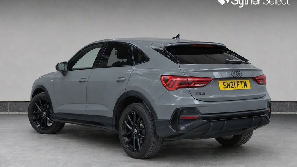 Audi Q3 35 Tfsi Black Edition Grey #3