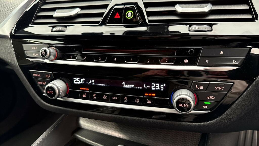 BMW 5 Series 520D Xdrive Se Blue #25