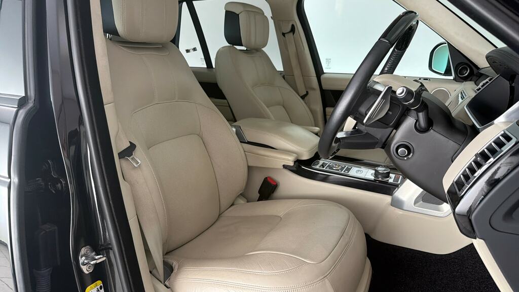 Land Rover Range Rover 2.0 P400e Vogue Se Black #10
