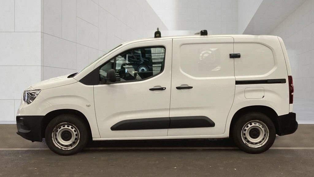Vauxhall Combo 1.5L Edition White #5