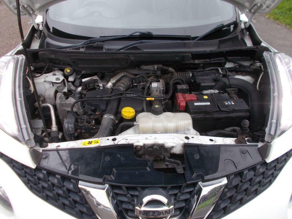 Nissan Juke 1.2 L Acenta Premium Dig-t White #28