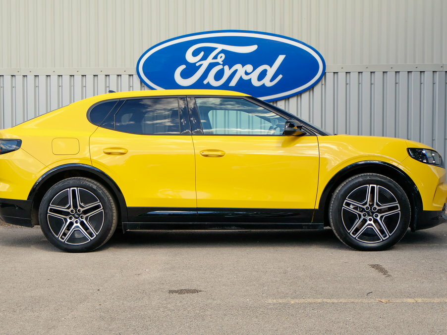 Ford Capri 250Kw Premium 79Kwh Awd Driver Assist Yellow #5