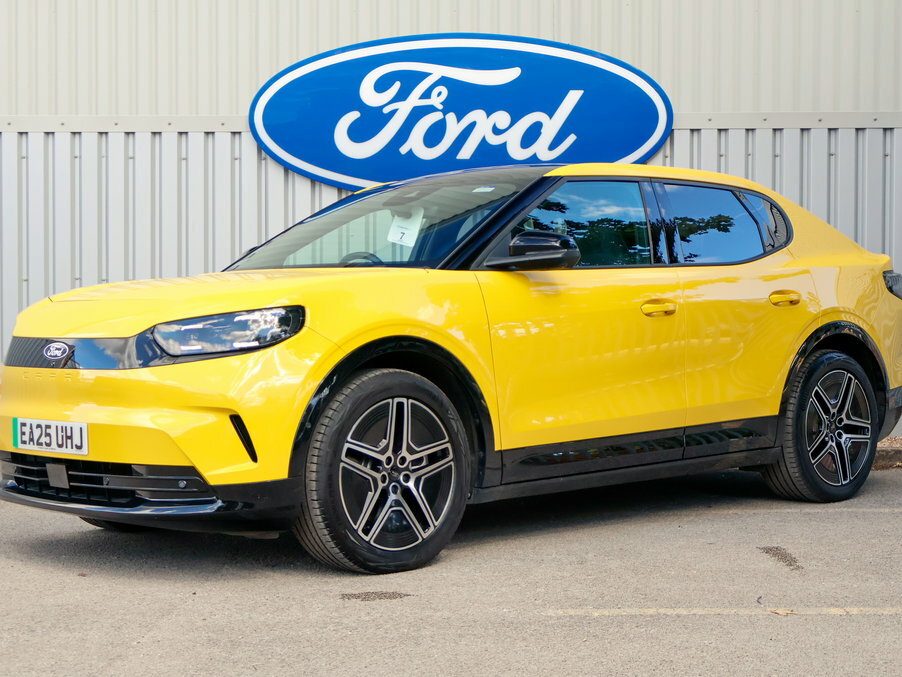 Ford Capri 250Kw Premium 79Kwh Awd Driver Assist Yellow #2