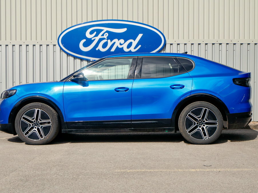 Ford Capri 250Kw Premium 79Kwh Awd Driver Assist Blue #3