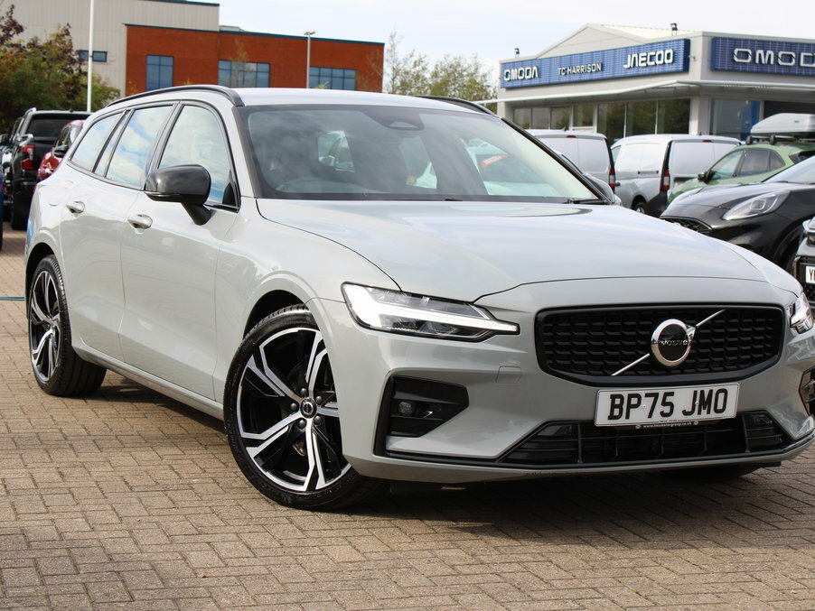 Volvo V60 2.0 B4p Plus Dark 7 Speed Grey