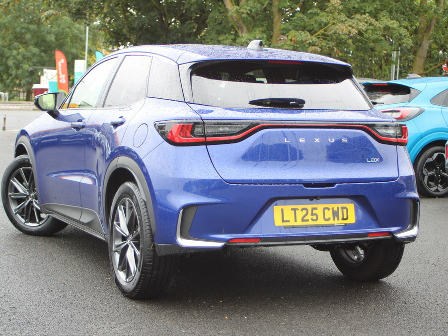 Lexus LBX 1.5 Premium Plus E-cvt Blue #5