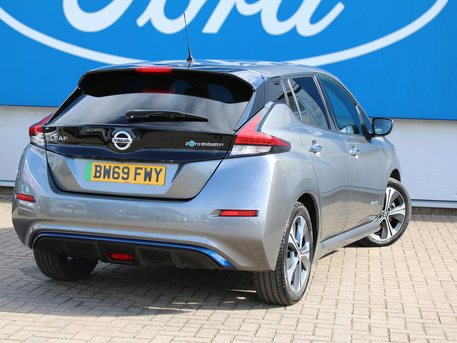 Nissan Leaf 110Kw N-connecta 40Kwh Grey #6