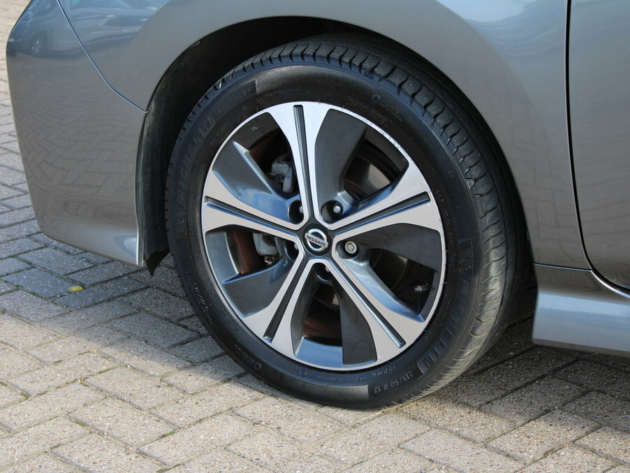 Nissan Leaf 110Kw N-connecta 40Kwh Green #10