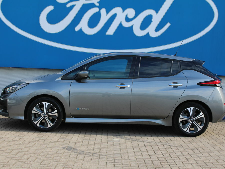 Nissan Leaf 110Kw N-connecta 40Kwh Grey #3
