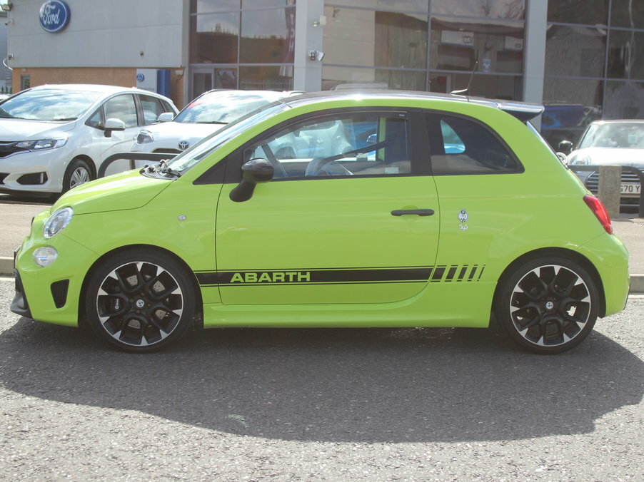 Abarth 595 1.4 T-jet 180 Competizione Black #4