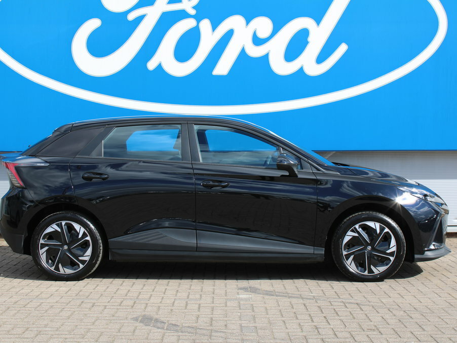 MG MG4 125Kw Se Ev 51Kwh Black #4