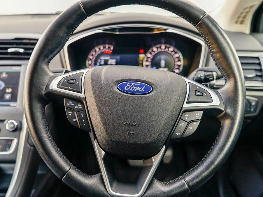 Ford Mondeo Mondeo Zetec Blue #25