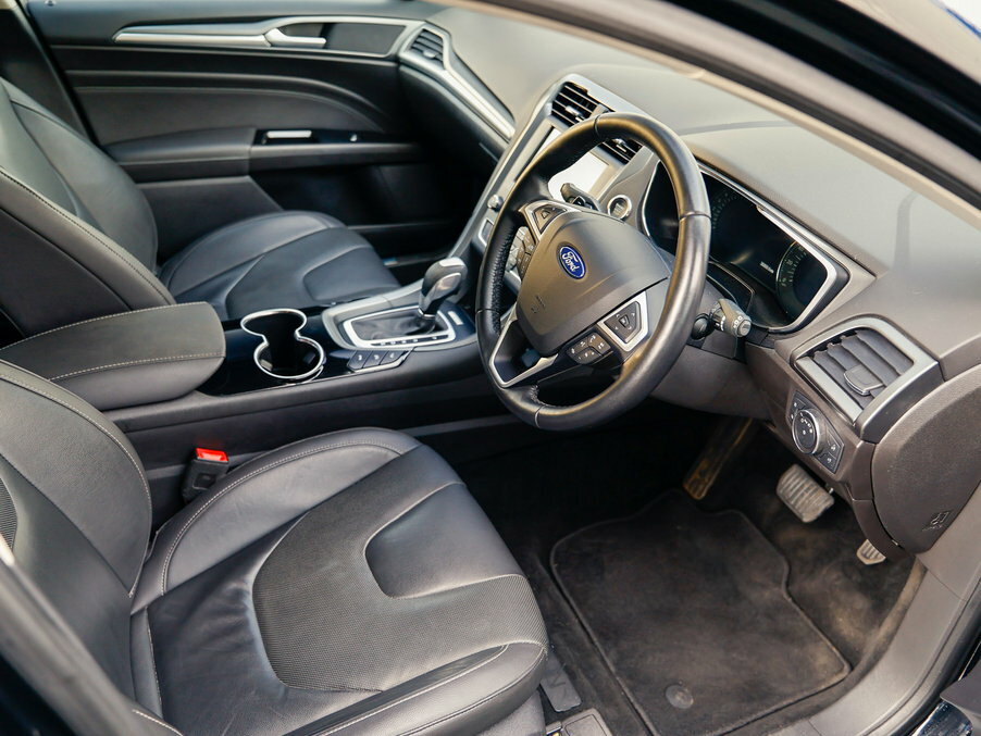 Ford Mondeo Mondeo Zetec Blue #22