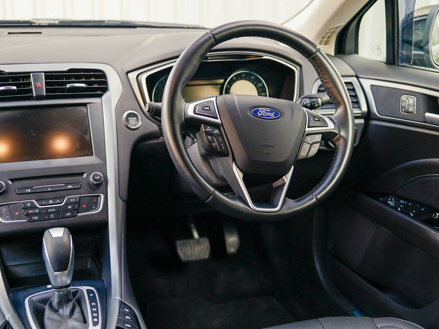 Ford Mondeo Mondeo Zetec Blue #19