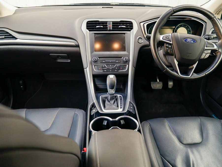 Ford Mondeo Mondeo Zetec Blue #20