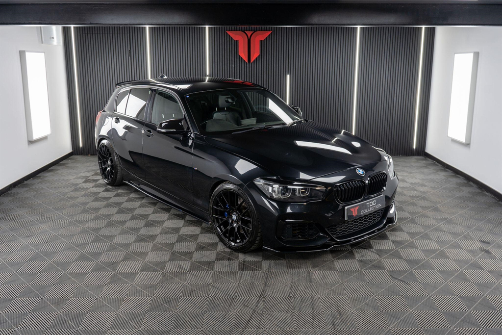 BMW 1 Series Hatchback Black