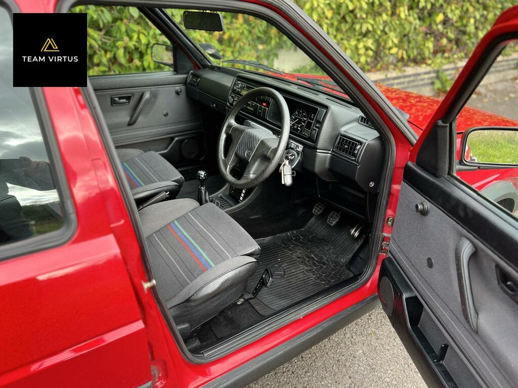 Volkswagen Golf 2.0 16V Gti Hatchback 199 G Km Red #5