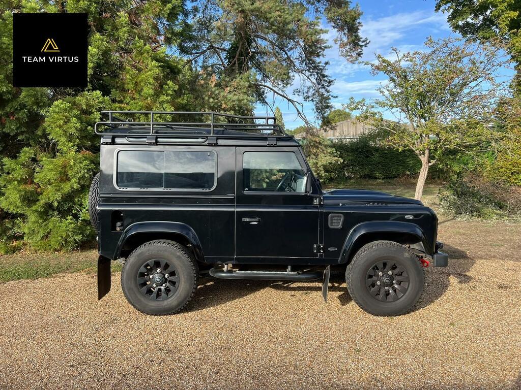 Land Rover Defender 90 Xs Black #3