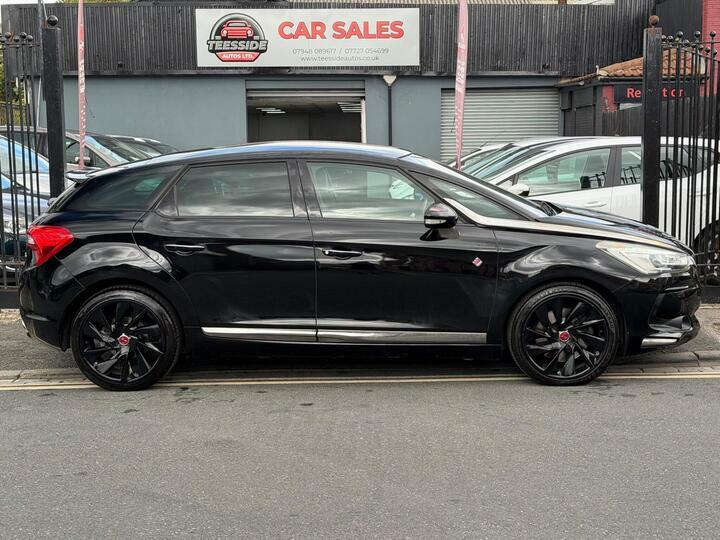 DS DS 5 2.0 Bluehdi Performance Line Euro 6 Ss WO18UCC Black #2