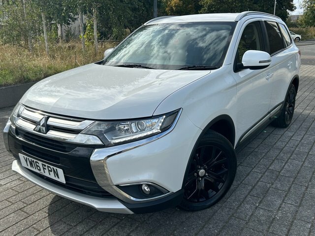 Mitsubishi Outlander 2.2 Di-d Gx3 Suv 4Wd Euro 6 Ss White #5