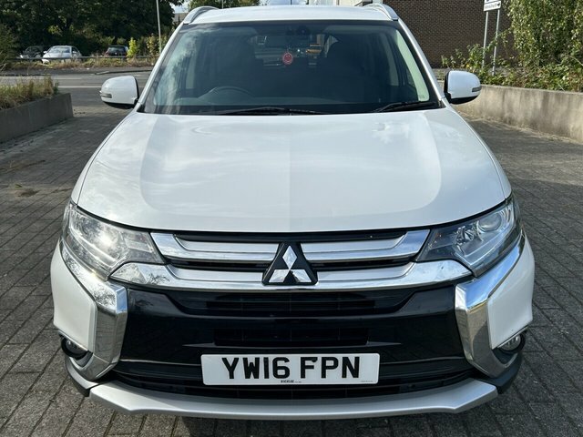Mitsubishi Outlander 2.2 Di-d Gx3 Suv 4Wd Euro 6 Ss White #6