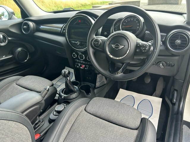 Mini Hatch Cooper Sd Hatchback White #3