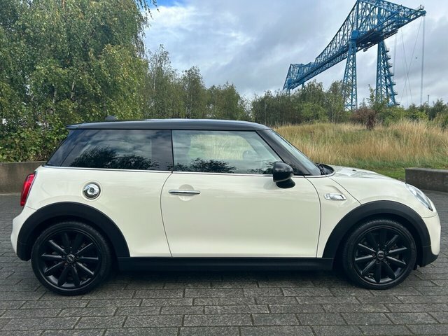 Mini Hatch Cooper Sd Hatchback White #2