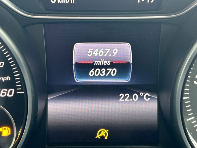 Mercedes-Benz GLA Class 200 Amg Line U5014 Ulez White #33